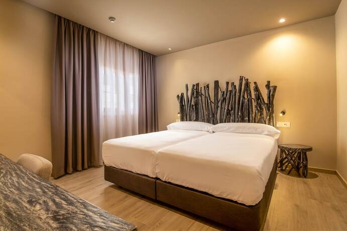 Imagen de la habitación del Hotel Cadiz Bahia Apartmentos. Foto 16