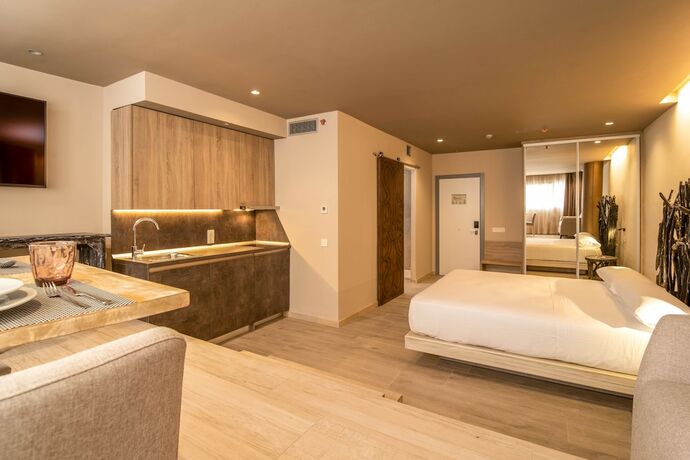 Imagen general del Hotel Cadiz Bahia Apartmentos. Foto 9