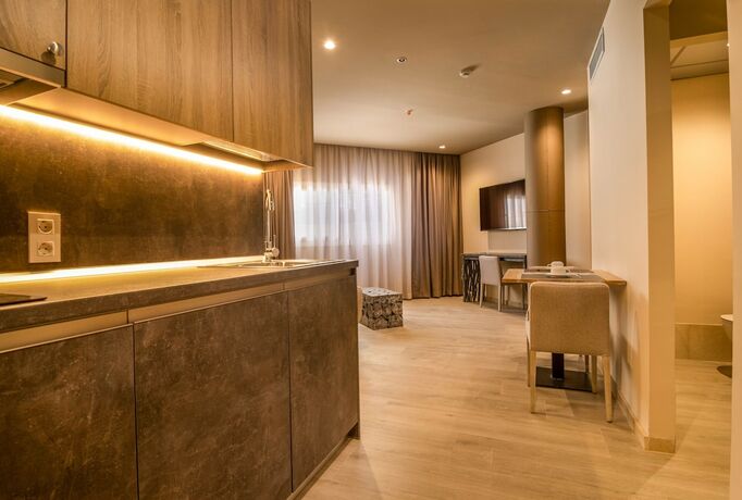 Imagen general del Hotel Cadiz Bahia Apartmentos. Foto 11