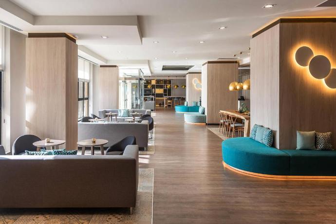 Imagen de los interiores del Hotel Cadiz Paseo del Mar Affiliated By Meli&aacute;. Foto 15
