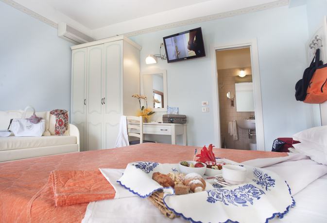 Imagen de la habitación del Hotel Cadiz, Viserbella. Foto 2