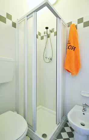 Imagen de la habitación del Hotel Cadiz, Viserbella. Foto 5
