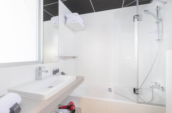 Imagen de la habitación del Hotel Cadran. Foto 17