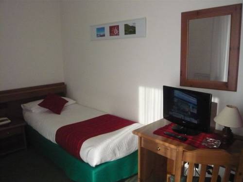 Imagen de la habitación del Hotel Cadria. Foto 7