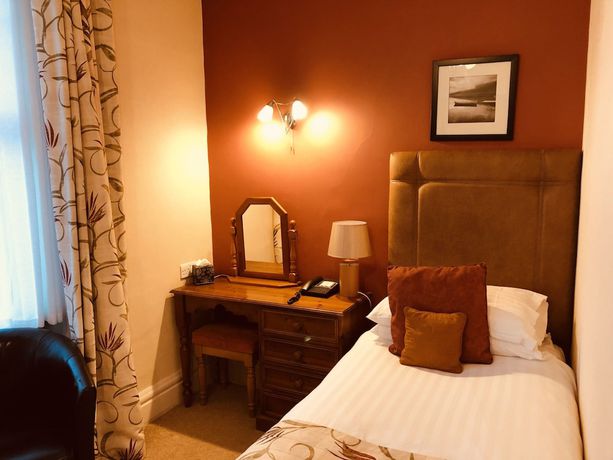 Imagen de la habitación del Hotel Caerwylan. Foto 16