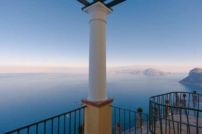 Imagen de la habitación del Hotel Caesar Augustus, Relais and Chateaux. Foto 5