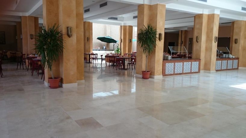 Imagen de los interiores del Hotel Caesar Bay Resort. Foto 11