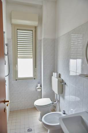 Imagen de la habitación del Hotel Caesar (Bed and Breakfast). Foto 12
