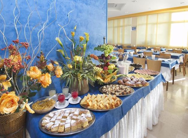 Imagen del bar/restaurante del Hotel Caesar, Cattolica. Foto 4