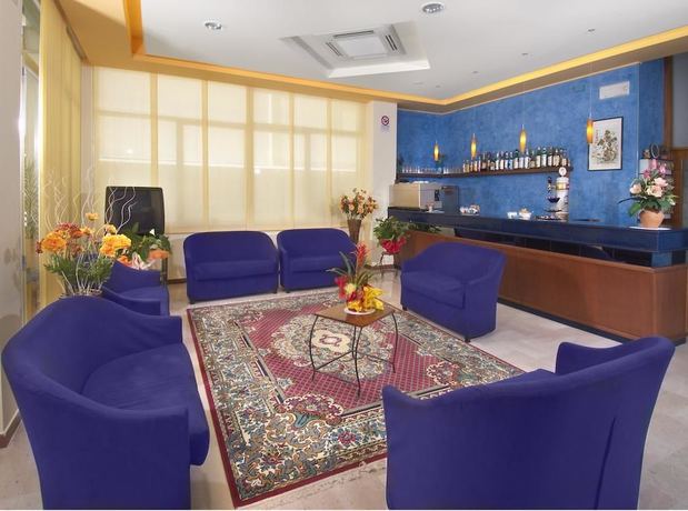 Imagen de los interiores del Hotel Caesar, Cattolica. Foto 20