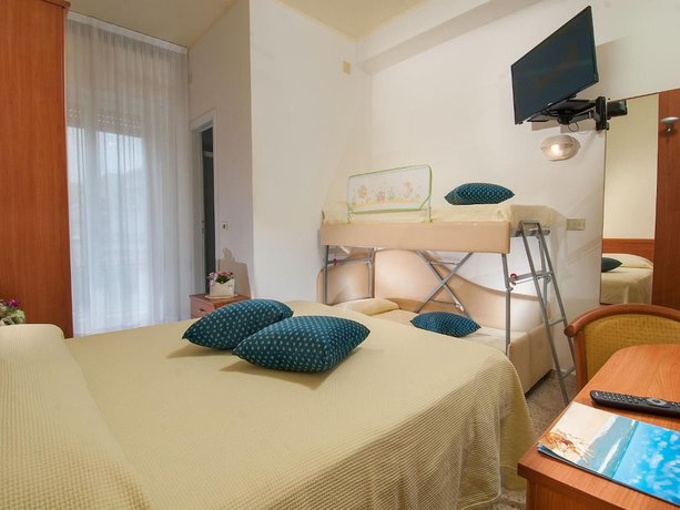 Imagen de la habitación del Hotel Caesar, Cattolica. Foto 16