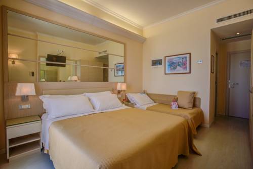 Imagen de la habitación del Hotel Caesar Paladium. Foto 8