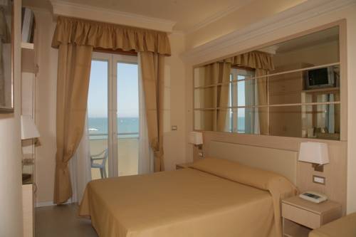 Imagen de la habitación del Hotel Caesar Paladium. Foto 10