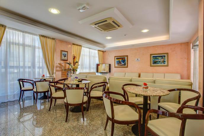 Imagen de los interiores del Hotel Caesar Paladium. Foto 14
