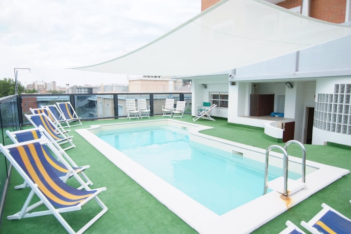 Imagen de la piscina del Hotel Caesar, Pesaro. Foto 19