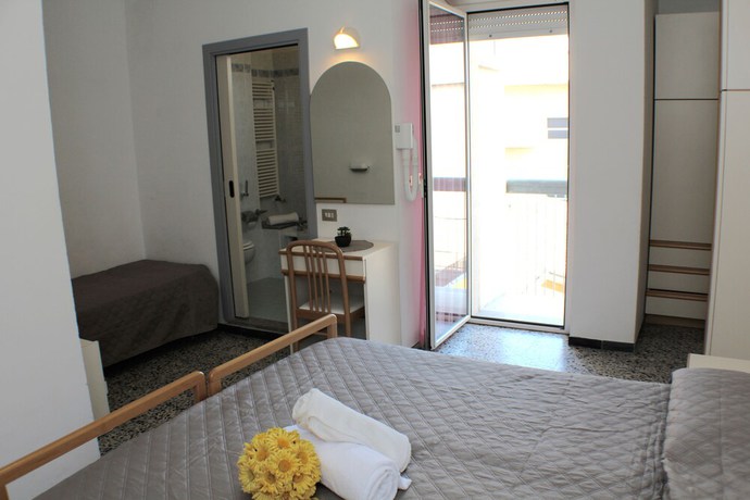 Imagen de la habitación del Hotel Caesar, Portoverde. Foto 19