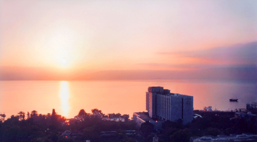 Imagen de los exteriores del Hotel Caesar Premier Tiberias. Foto 5