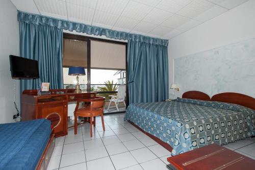 Imagen de la habitación del Hotel Caesar Residence & SPA. Foto 7
