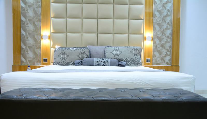 Imagen general del Hotel Caesar\'S Luxury. Foto 1