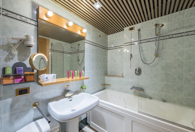 Imagen de la habitación del Hotel Caesar's. Foto 3