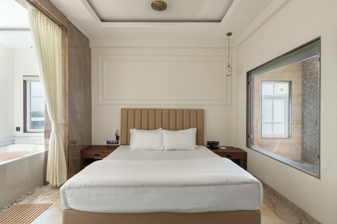 Imagen de la habitación del Hotel Caesars Palace, Bhopal. Foto 14