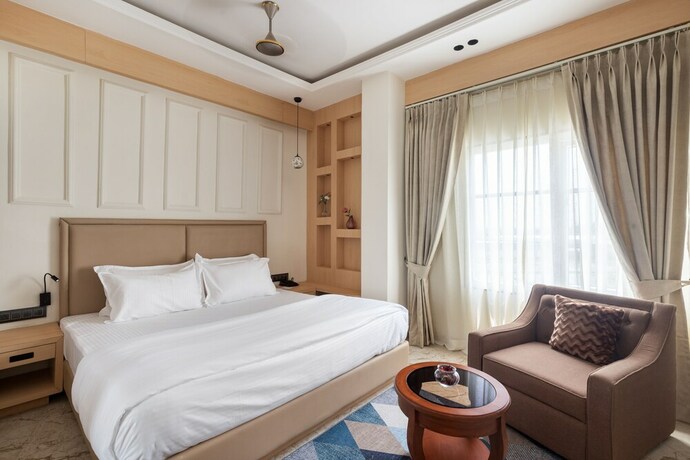 Imagen de la habitación del Hotel Caesars Palace, Bhopal. Foto 19