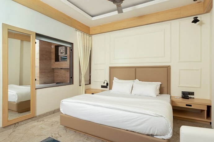 Imagen de la habitación del Hotel Caesars Palace, Bhopal. Foto 20