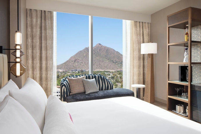 Imagen de la habitación del Hotel Caesars Republic Scottsdale. Foto 8