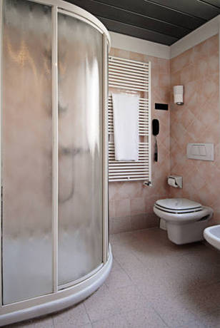 Imagen de la habitación del Hotel Caesius Thermae and Spa Resort. Foto 5