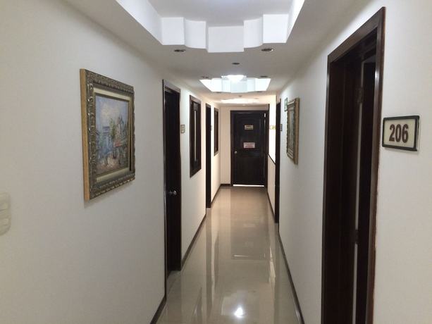 Imagen de los interiores del Hotel Cafe Cafe Avenida, Armenia. Foto 12