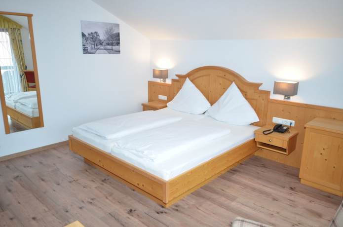 Imagen de la habitación del Hotel Cafe Fuggerhof. Foto 9