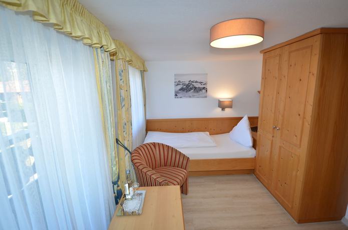 Imagen de la habitación del Hotel Cafe Fuggerhof. Foto 10