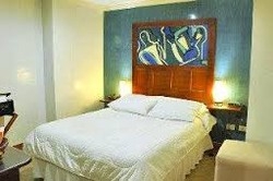 Imagen de la habitación del Hotel Cafe Real. Foto 3