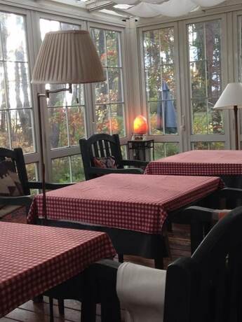 Imagen de la habitación del Hotel Cafe Restaurant B&B Burari. Foto 9