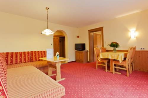 Imagen de la habitación del Hotel Caf&eacute; Aparthotel K&auml;serstube. Foto 14