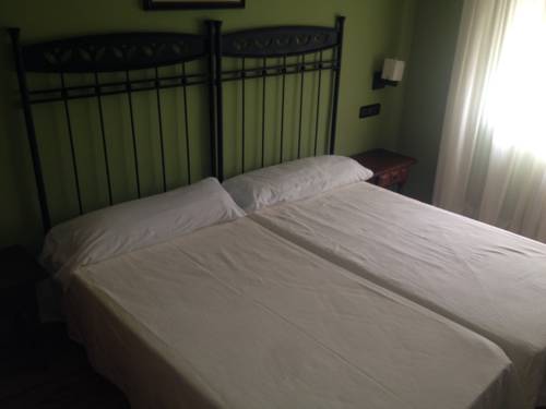 Imagen de la habitación del Hotel Café Bar Jefi. Foto 10