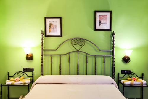 Imagen de la habitación del Hotel Café Bar Jefi. Foto 13