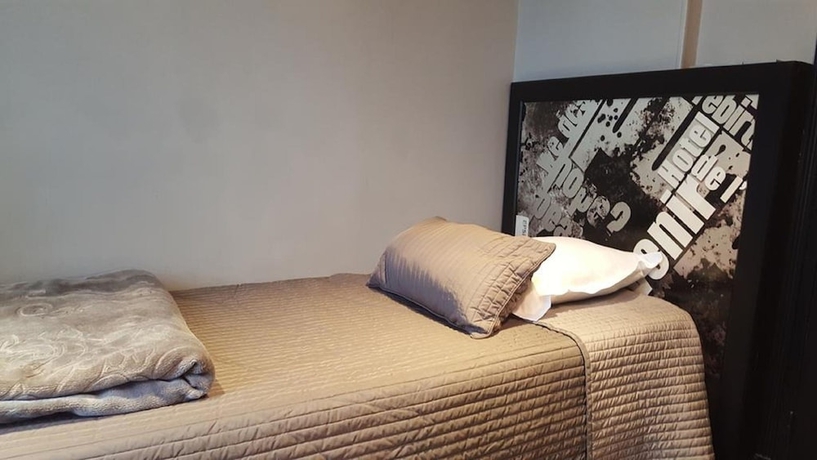 Imagen de la habitación del Hotel Café De L'avenir. Foto 2