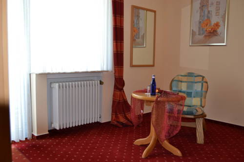 Imagen de la habitación del Hotel Caf&eacute; Ernst. Foto 5