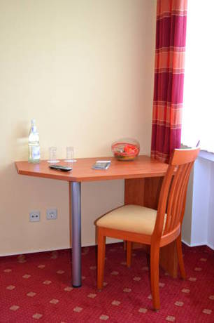 Imagen de la habitación del Hotel Caf&eacute; Ernst. Foto 6