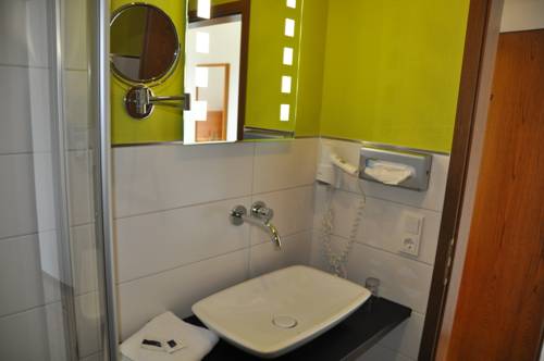 Imagen de la habitación del Hotel Caf&eacute; Ernst. Foto 10