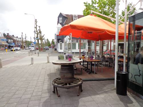 Imagen de la habitación del Hotel Café Restaurant Abina. Foto 4