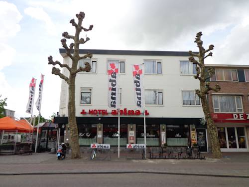 Imagen de la habitación del Hotel Café Restaurant Abina. Foto 8