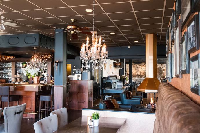 Imagen del bar/restaurante del Hotel Caf&eacute; Restaurant Dallinga. Foto 3