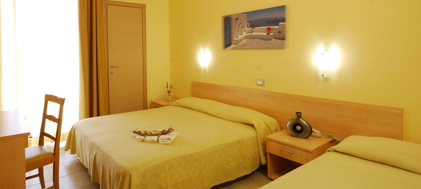 Imagen de la habitación del Hotel Caggiari. Foto 2