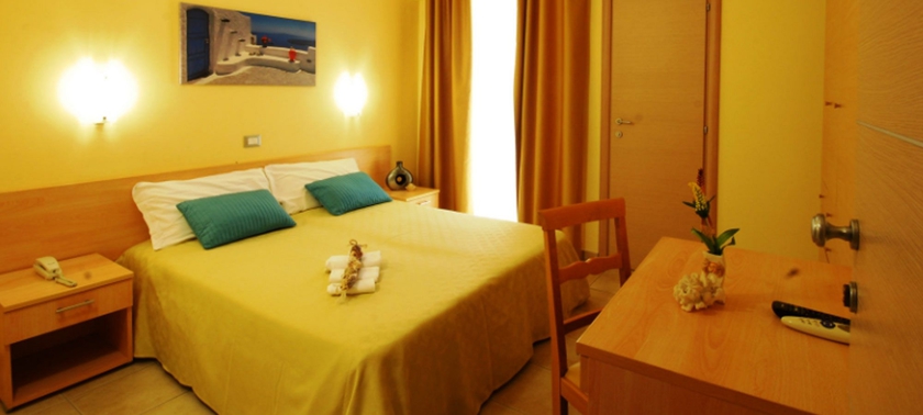 Imagen de la habitación del Hotel Caggiari. Foto 4