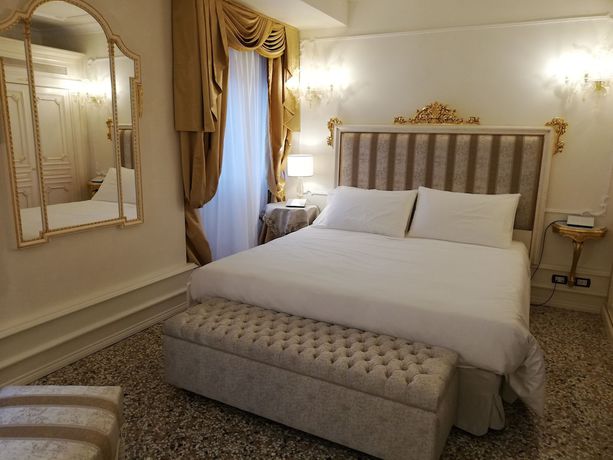 Imagen de la habitación del Hotel Cà Bonfadini Historic Experience. Foto 8