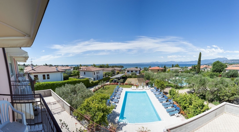 Imagen de la piscina del Hotel Cà Masawalsa. Foto 19