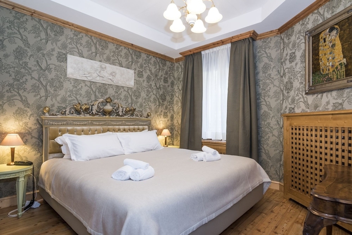 Imagen de la habitación del Hotel C&agrave;dor. Foto 2
