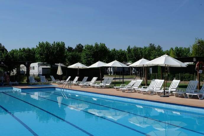Imagen general del Hotel Càmping Gironella. Foto 1
